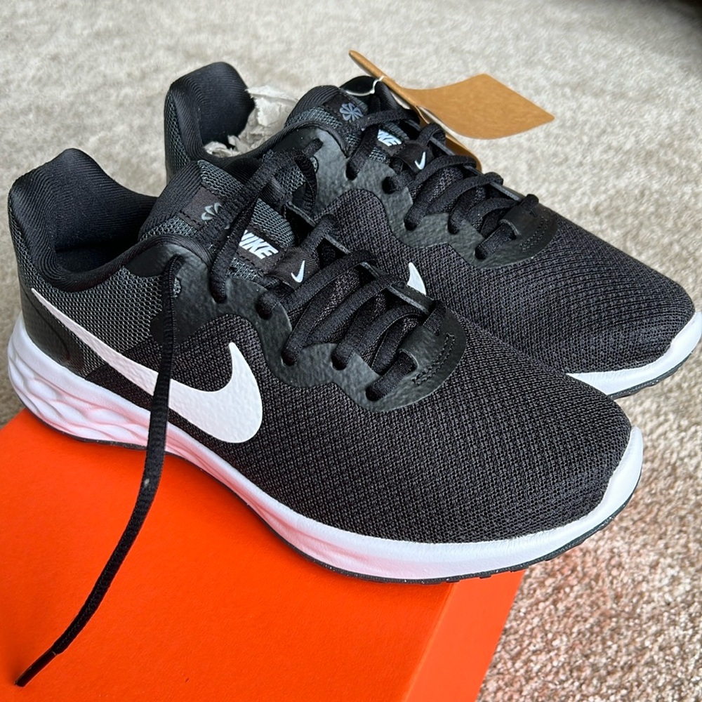 Black Nike Revolution Running Shoe size 7.5